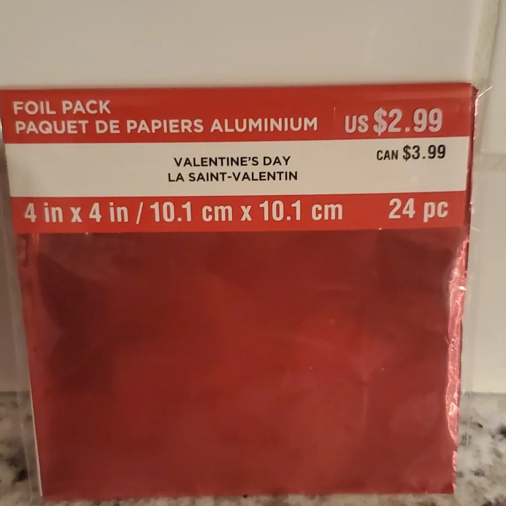 ASSORTED VALENTINE ITEMS